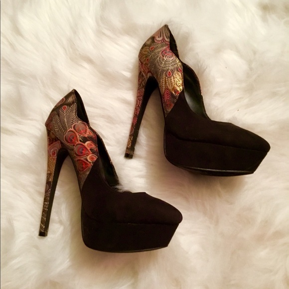 Women Black Multi Colored Heels - Picture 2 of 6